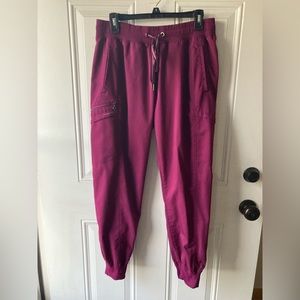 Woman’s maroon jogger scrub pants size L